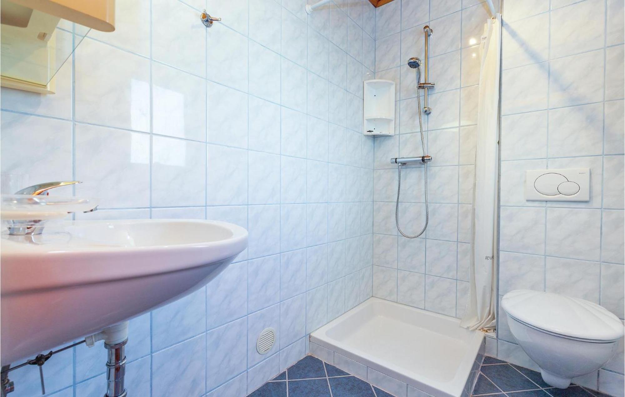 Stunning Apartment In Crikvenica With Wifi Ngoại thất bức ảnh